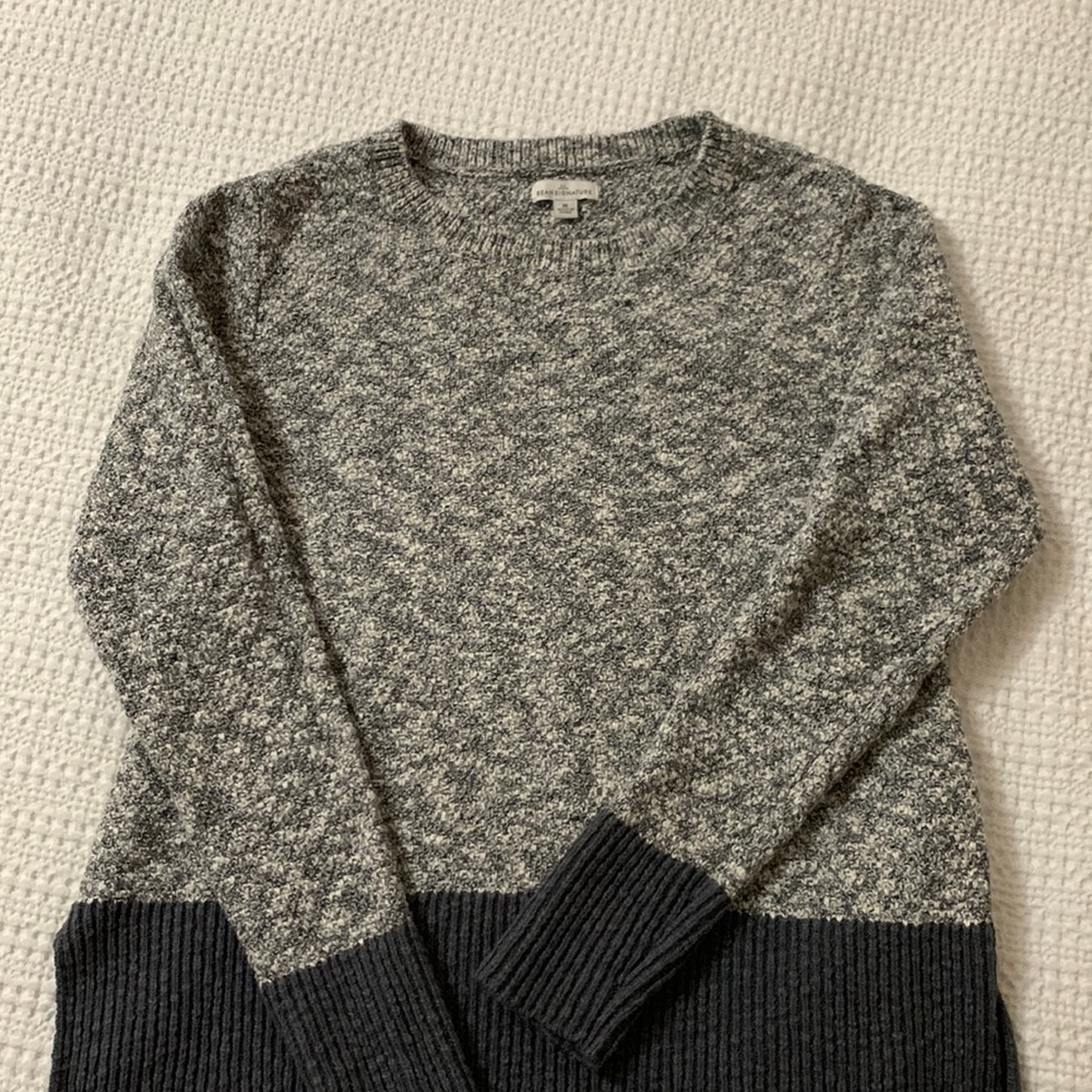 Womens LL Bean signature sweater size medium